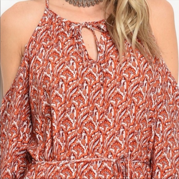 Floral Open Shoulder Dress - Picture 4 of 9